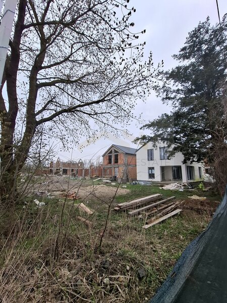 Vila, 1 Decembrie, Ilfov, cartier rezidential